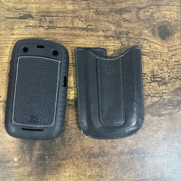 BlackBerry Curve 9360 - Black (AT&T) GSM Qwerty Keyboard With Box And Cases